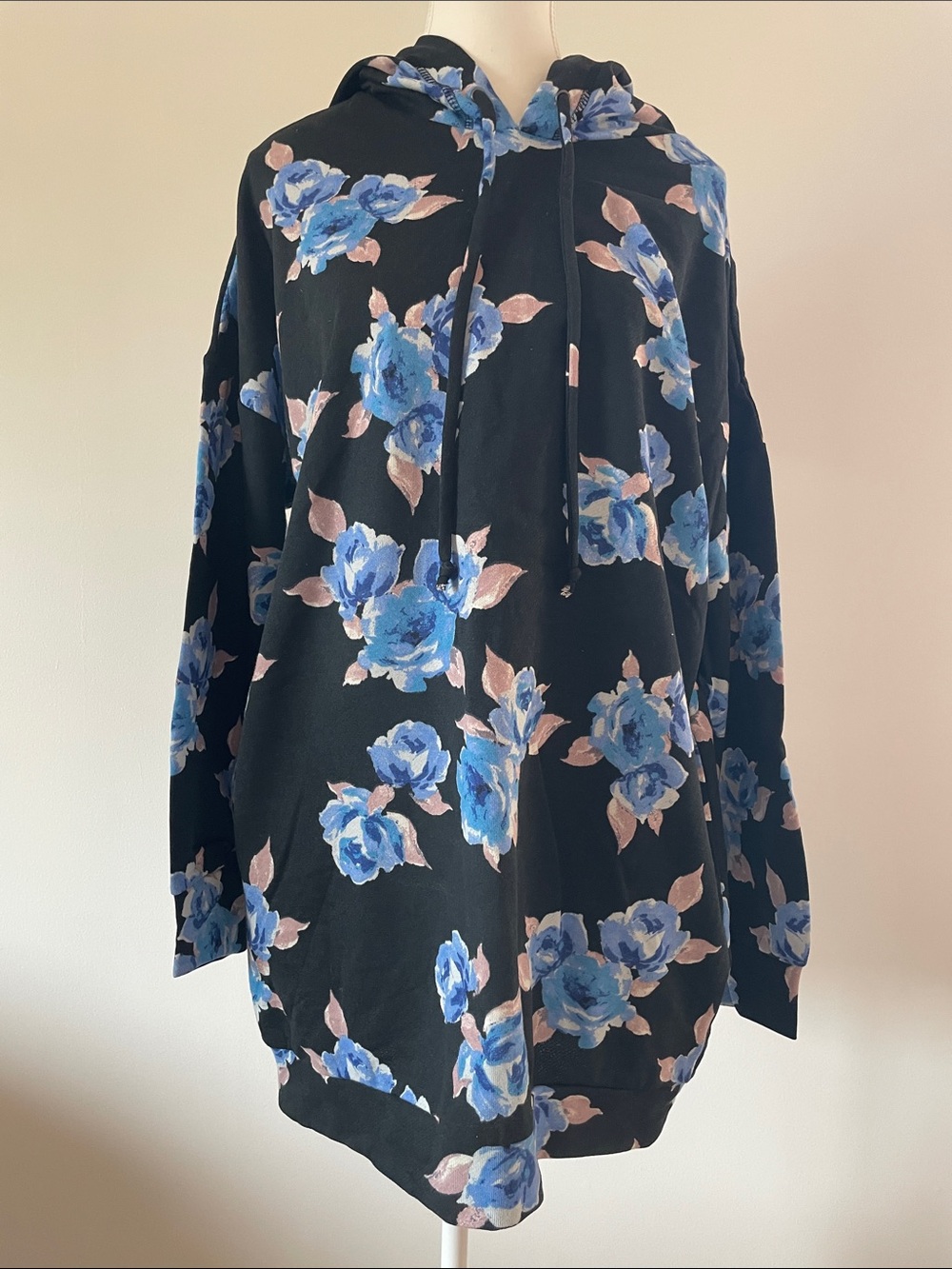 wild fable Floral Print Hoodie Black Blue Rose Pink Terry Fleece Women’s Medium